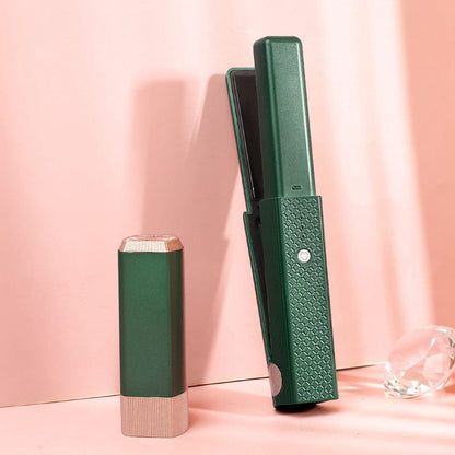 Portable Hair Straightener: Elegance and Style on the Go 